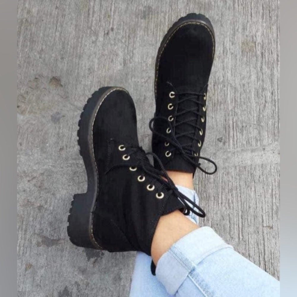 🆕WOMEN BOOTS🆕.